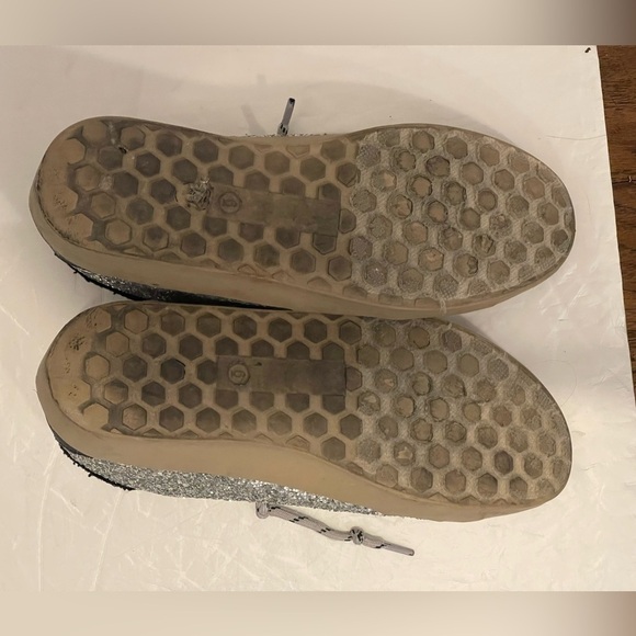 ShuShop Paula Size 6 Silver Glitter with Black and Brown Accents - Picture 9 of 10